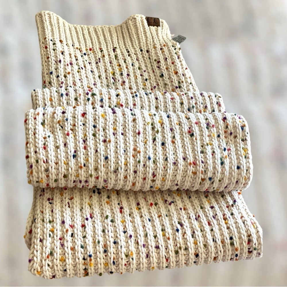 C.C Chenille Knit Scarf Oblong Neck Warmer Oatmeal Confetti Chunky 13”W x 80”L